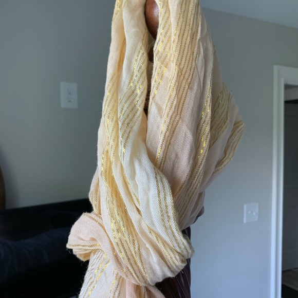 Yellow Gold Glitter Scarf - Picture 6 of 7
